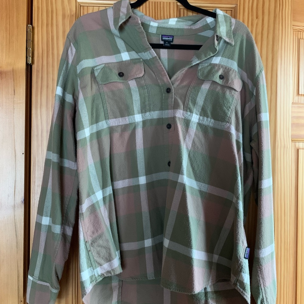 Patagonia Green and Pink Plaid Shirt